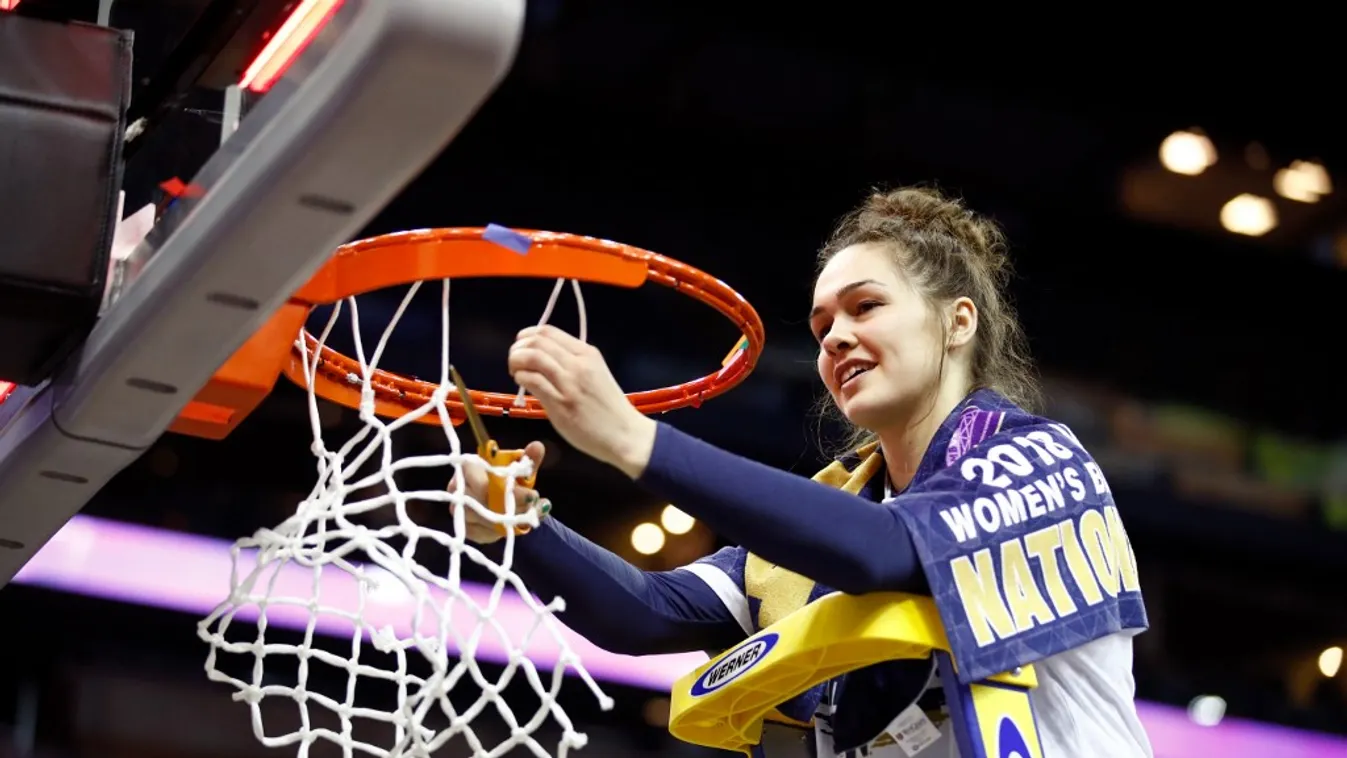 Notre Dame v Mississippi State GettyImageRank2 Cut Basketball - Sport Scoring USA Ohio Taking a Shot - Sport Winning Net - Sports Equipment Women Photography Making A Basket - Scoring Columbus - Ohio Nationwide Arena University of Notre Dame Women's Colle