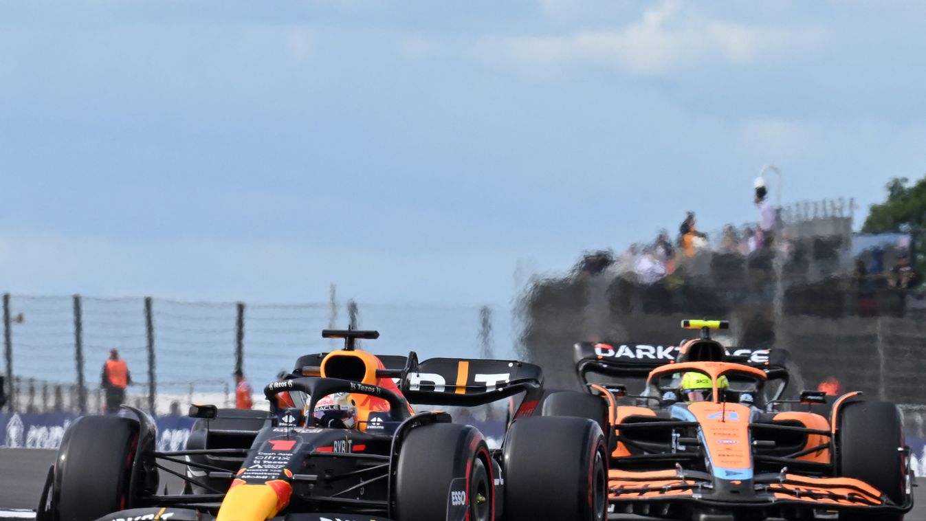 Forma-1, Max Verstappen, Red Bull, Lando Norris, McLaren, Brit Nagydíj 2022, péntek 