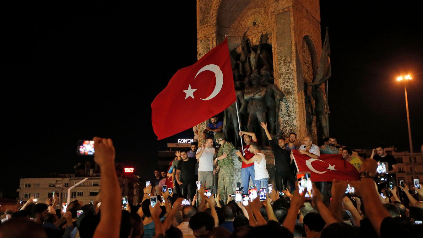 ERDOGAN, Recep Tayyip, Törökország, Isztambul, Taksim tér 