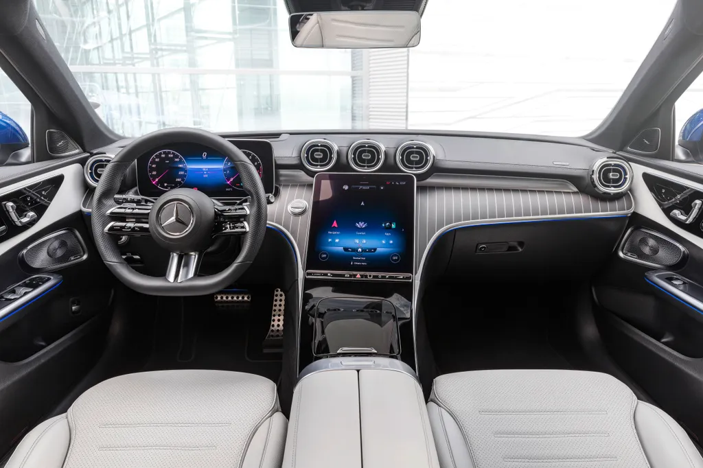 Mercedes-Benz C-osztály 2021

Mercedes-Benz C-Class, 2021 as of 02 02 - 2021 Mercedes-Benz Cars C-Class Daimler Global MediaSite The new Mercedes-Benz C-Class: Saloon and Estate: This is how inspiring the comfort zone can be Sedan MediaSite Brands & Produ