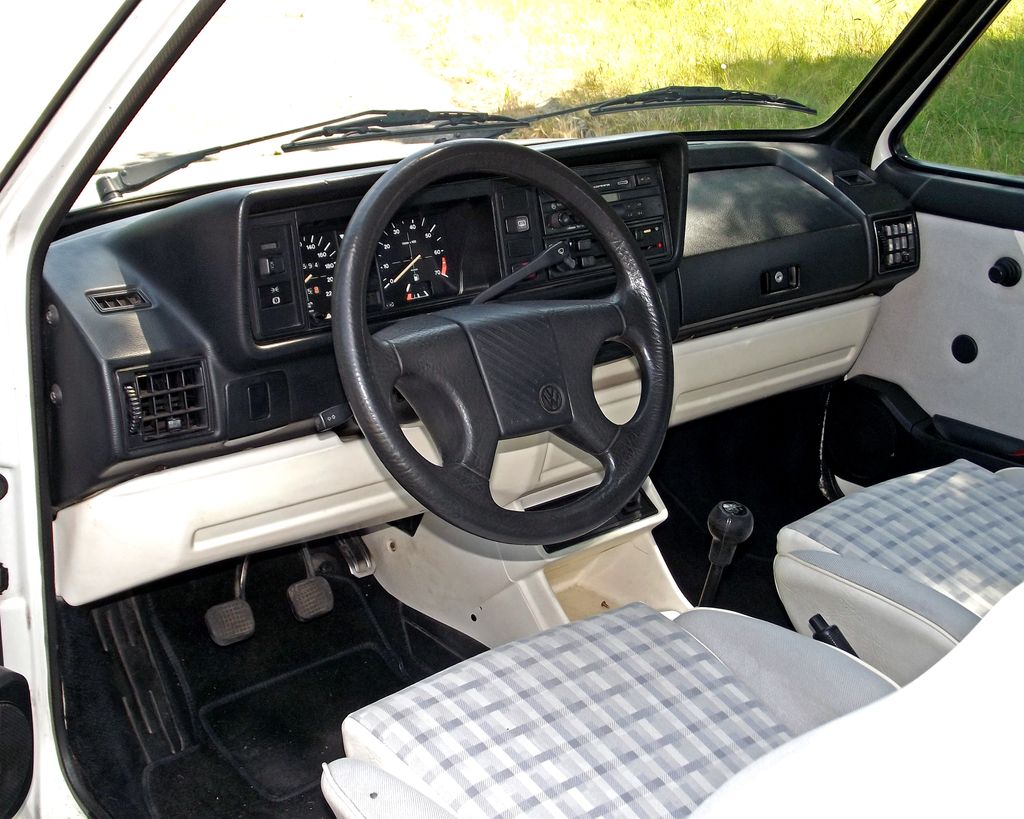 Volkswagen Golf Cabriolet (1990) veteránteszt 