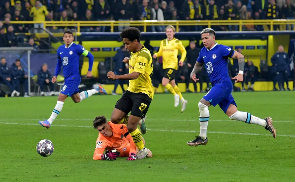 Borussia Dortmund - Chelsea FC Sports First legs BCB soccer Horizontal CHAMPIONS LEAGUE 