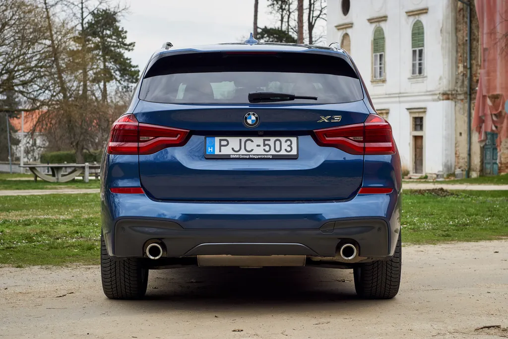 BMW X3 3.0d teszt (2018) 