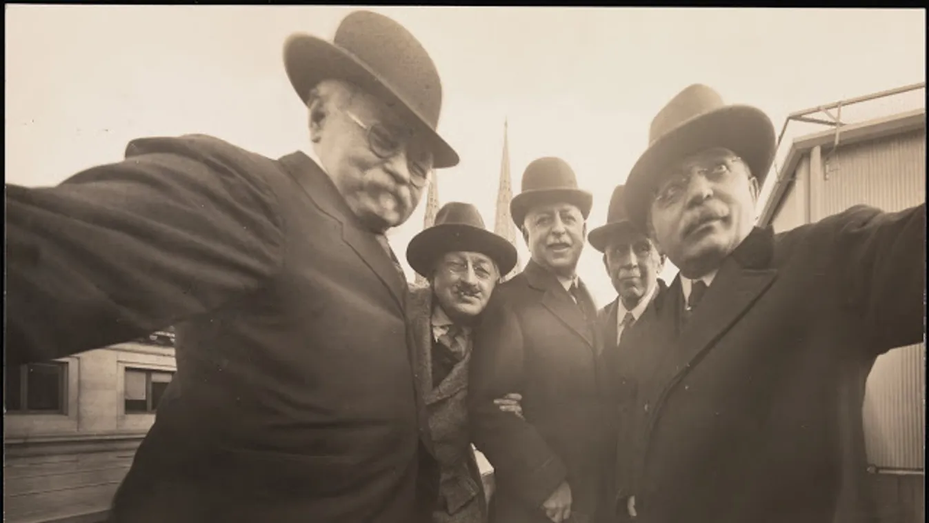 selfie galéria Uncle Joe Byron, Pirie MacDonald, Colonel Marceau, Pop Core, Benjamin Falk. (Joseph Byron/Byron Company/Museum of the City of New York) 