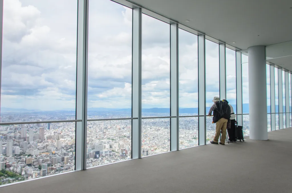 Szédületes a kilátás Japán legmagasabb felhőkarcolójának tetejéről, galéria, 2023 