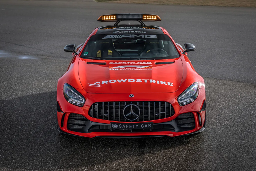 Forma-1, Safety Car, biztonsági autó, Mercedes AMG GT R 