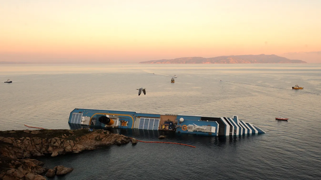 10 éve, 2012. január 13-án zátonyra futott és felborult a Costa Concordia olasz üdülőhajó 