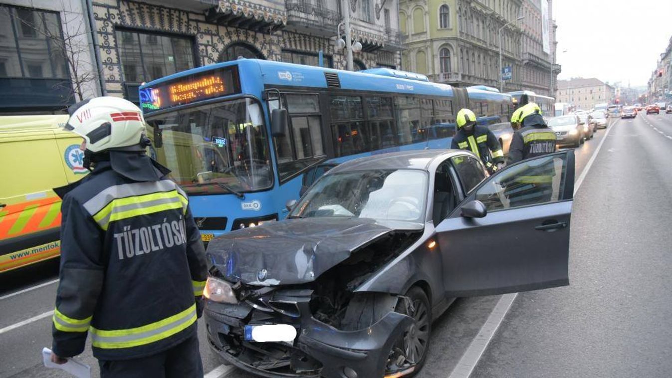 baleset, Budapest, karambol 