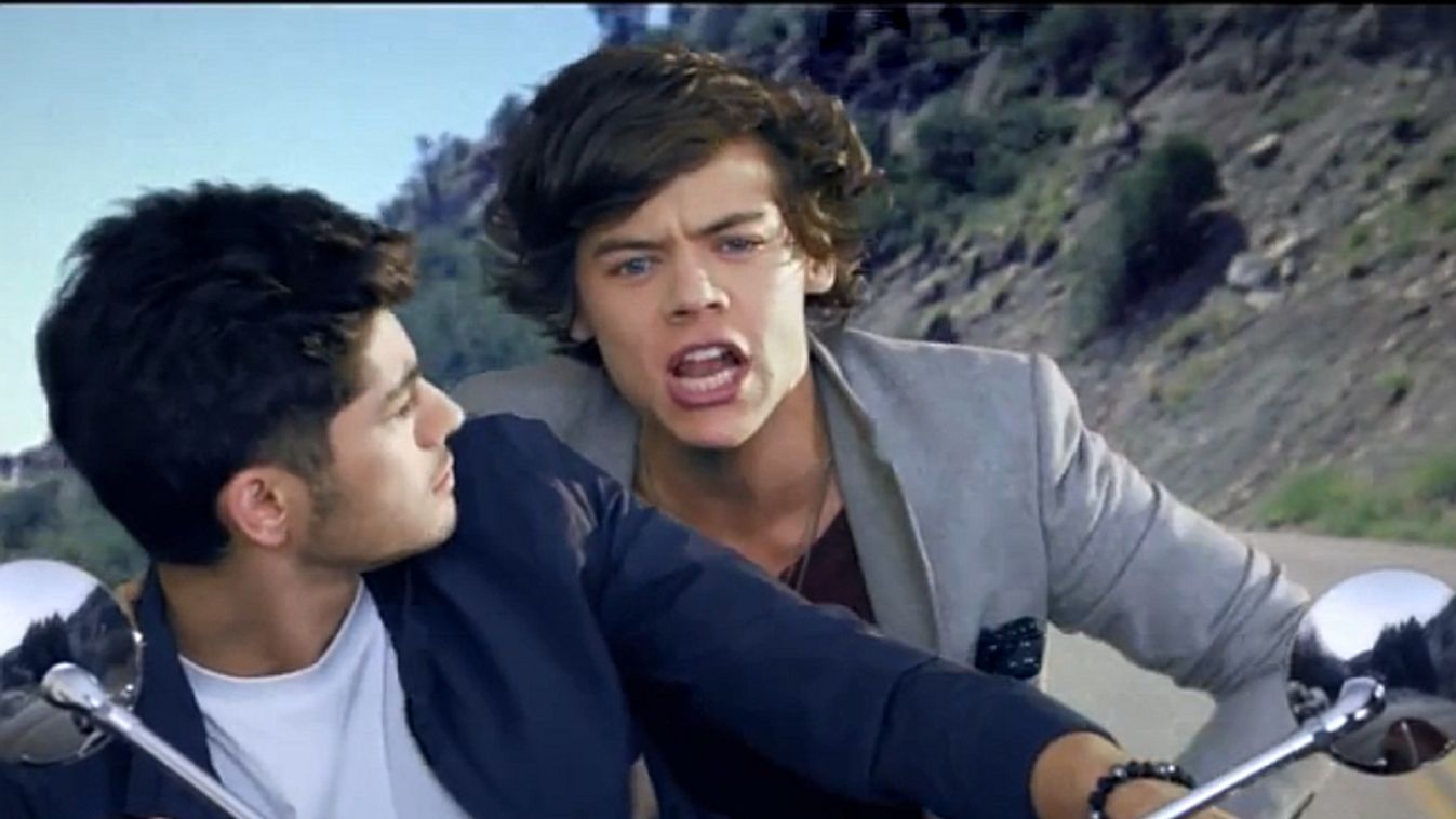 One Direction: Kiss You videoklip