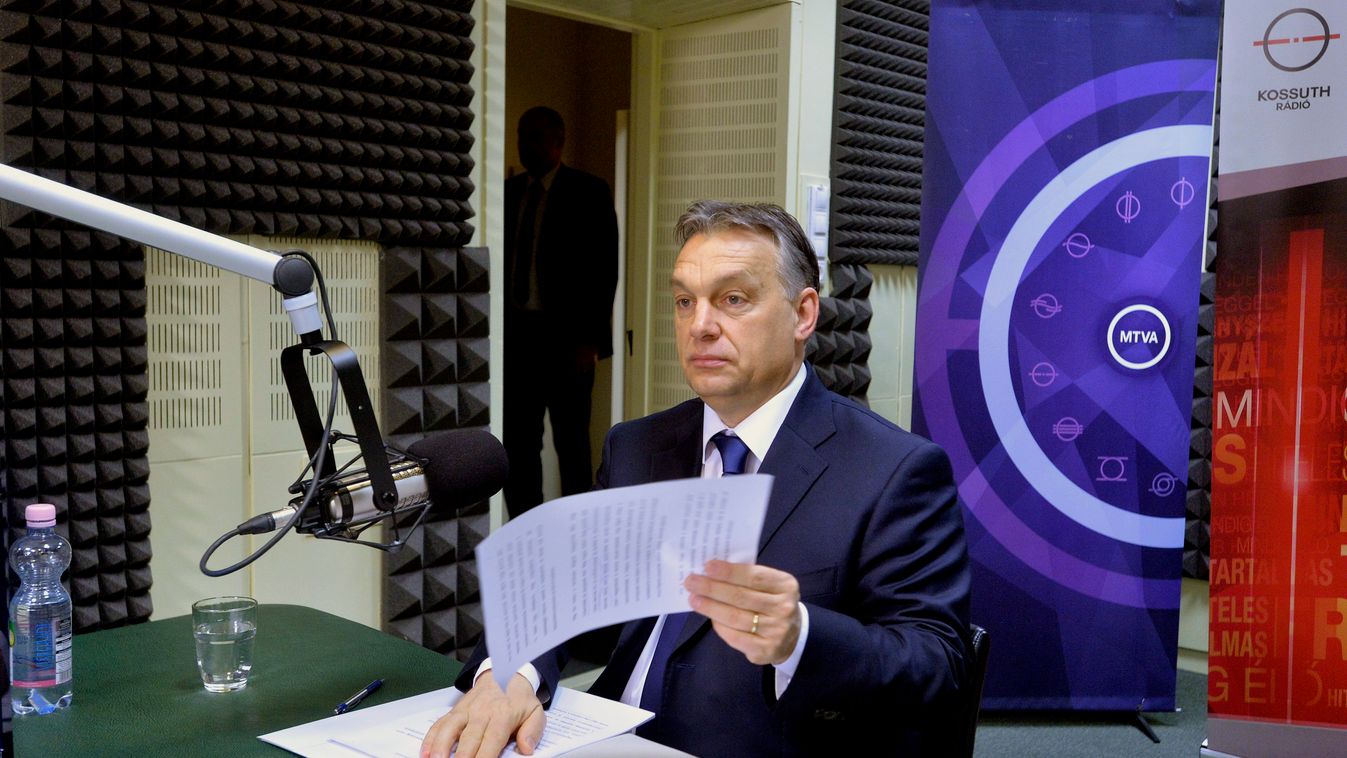 Orbán Viktor Budapest, 2015. március 6.
Orbán Viktor miniszterelnök interjút ad a Kossuth Rádió 180 perc című műsorában a Magyar Rádió stúdiójában 2015. március 6-án.
MTI Fotó: Máthé Zoltán 