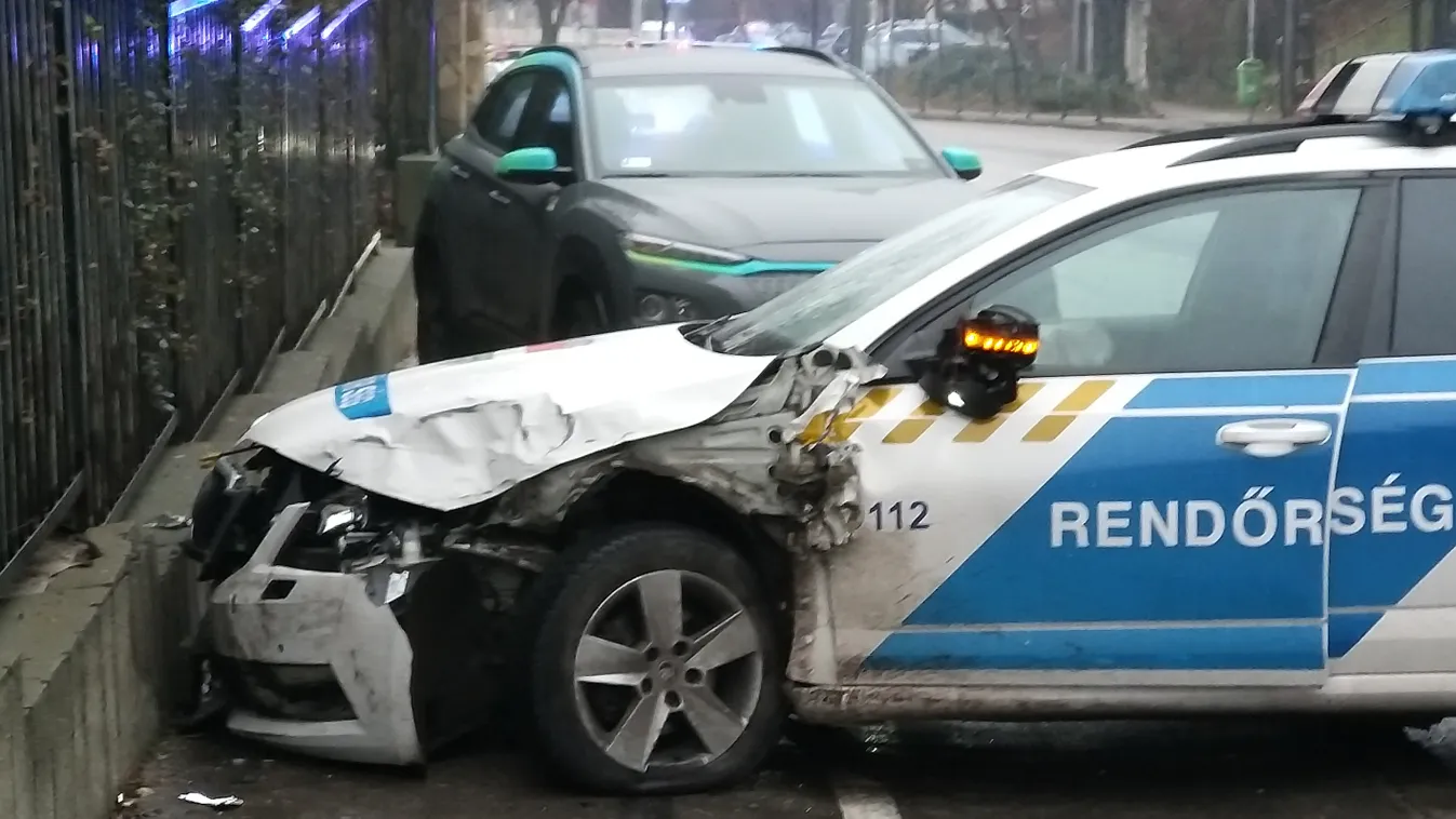 rendőrautós baleset autó rendőr 2020.12.30. 