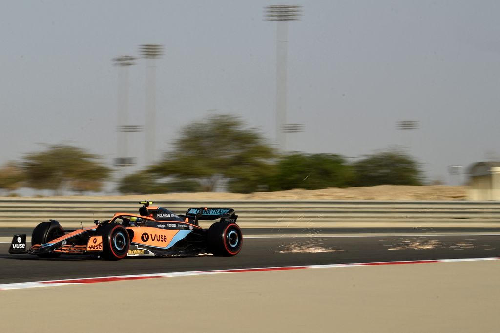 Forma-1, Lando Norris, McLaren, Bahrein teszt 2022, 3. nap 