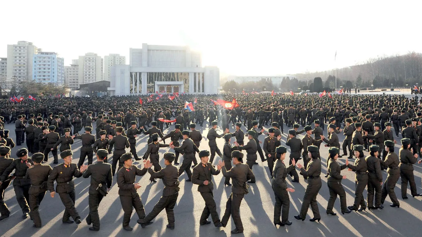 Észak-koreai hadsereg napját ünneplik február 8-án 