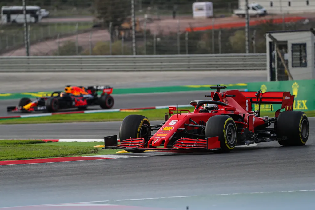 Forma-1, Török Nagydíj, Sebastian Vettel, Ferrari, Red Bull 