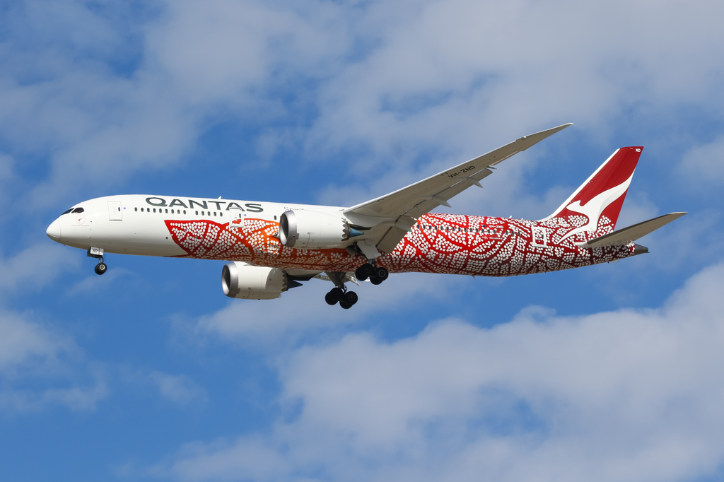 Brisbane,,Queensland,Australia,-,August,25,2018:,Qantas,Airways,Vh-znd plane,flight,flying kangaroo,aircraft,tourism,aviation,transport 