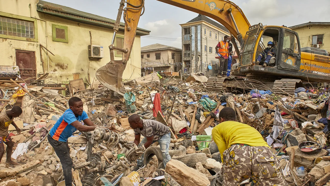 3-story building collapses in Nigeria’s Lagos state Lagos, Nijerya,city,collapsing,large,Nigeria,Rescue worker,searc Horizontal 