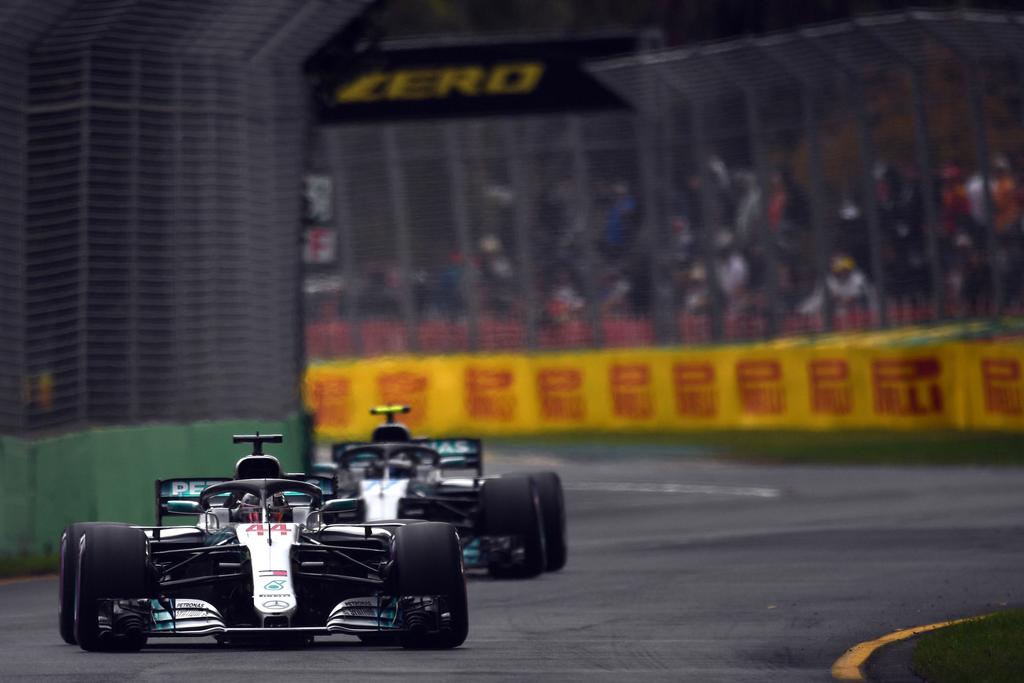 A Forma-1-es Ausztrál Nagydíj szombati napja, Lewis Hamilton, Valtteri Bottas, Mercedes-AMG Petronas 
