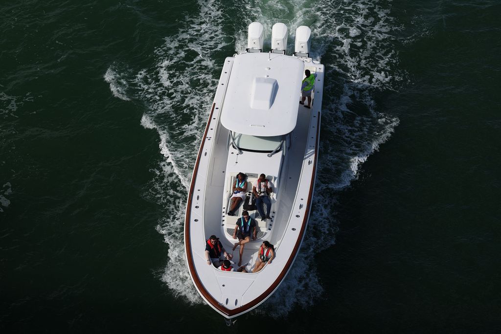 Florida, Miami, USA, hajó show, 2023. 02. 16., bemutató, jacht, luxusjacht 