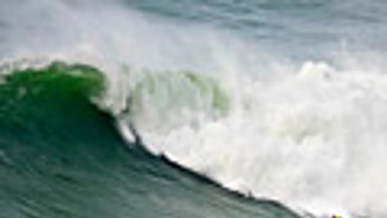 Garrett McNamara, szörfös, portugália, Nazaré, hatalmas hullám