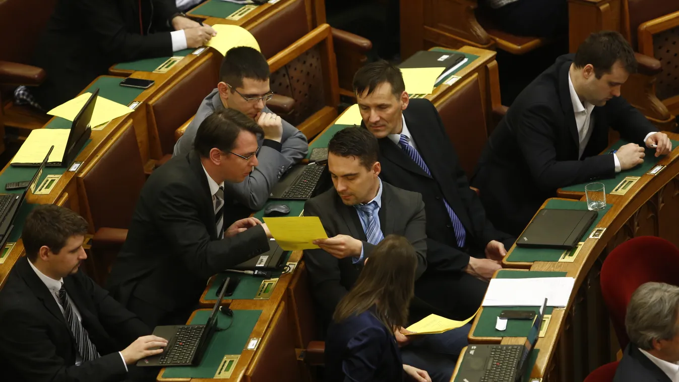 parlament 2015. március 30. jobbik vona gábor 