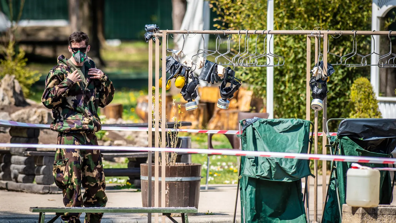 Pesti úti idősotthon koronavírus korona vírus fertőzés járvány betegség fertőtlenítés katona katonaság 