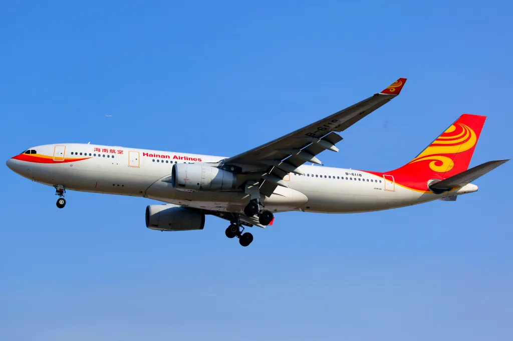 Hainan Airlines Airbus A330-243 