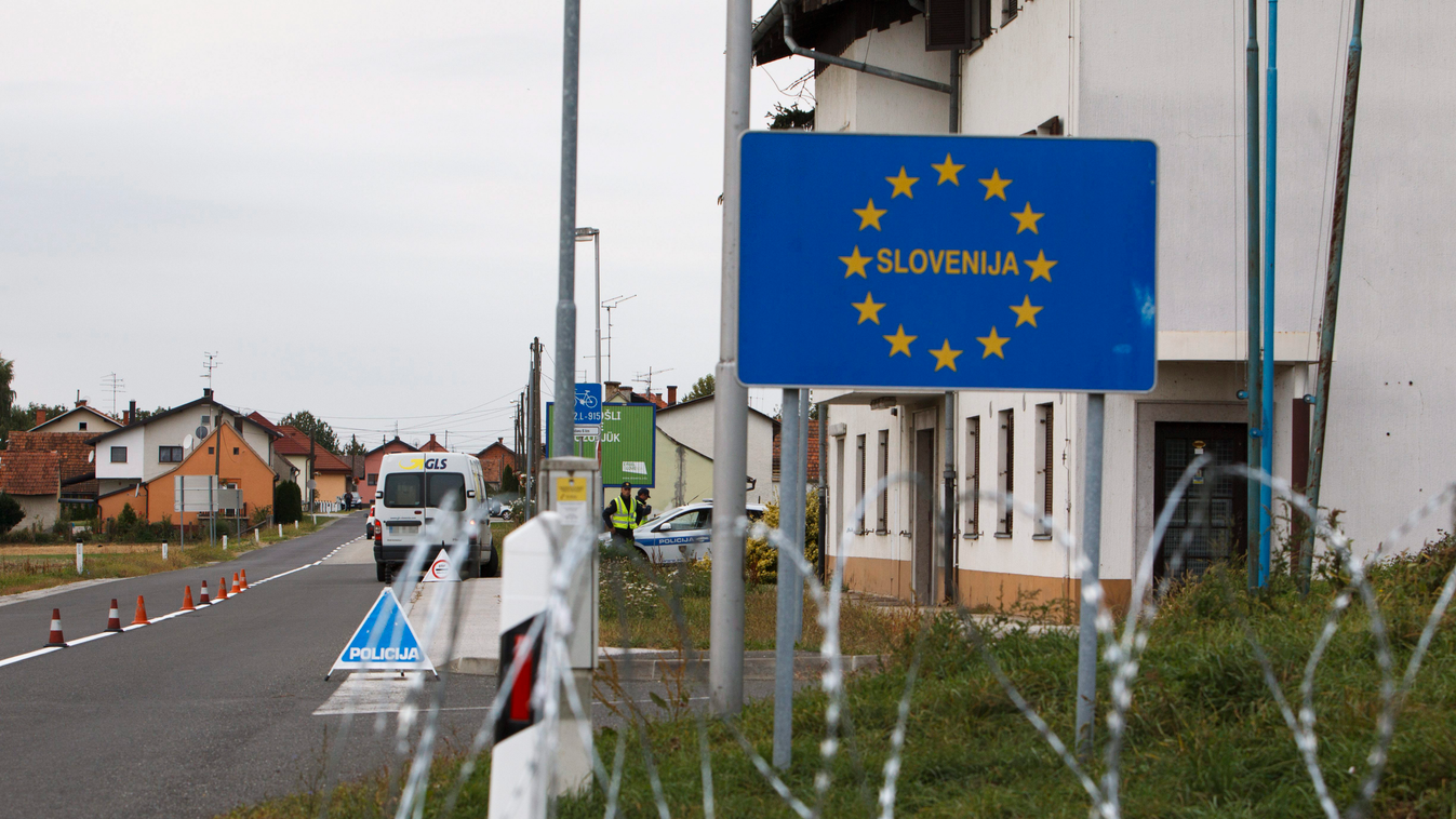 Gyorstelepítésű drótakadály a magyar-szlovén határon, Tornyiszentmiklósnál 