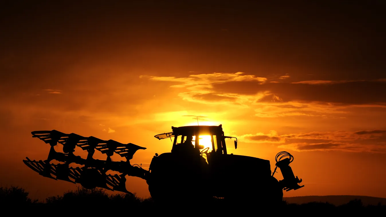 2014-től érvényes agrártámogatások, földtörvény, harc a földekért, traktor 