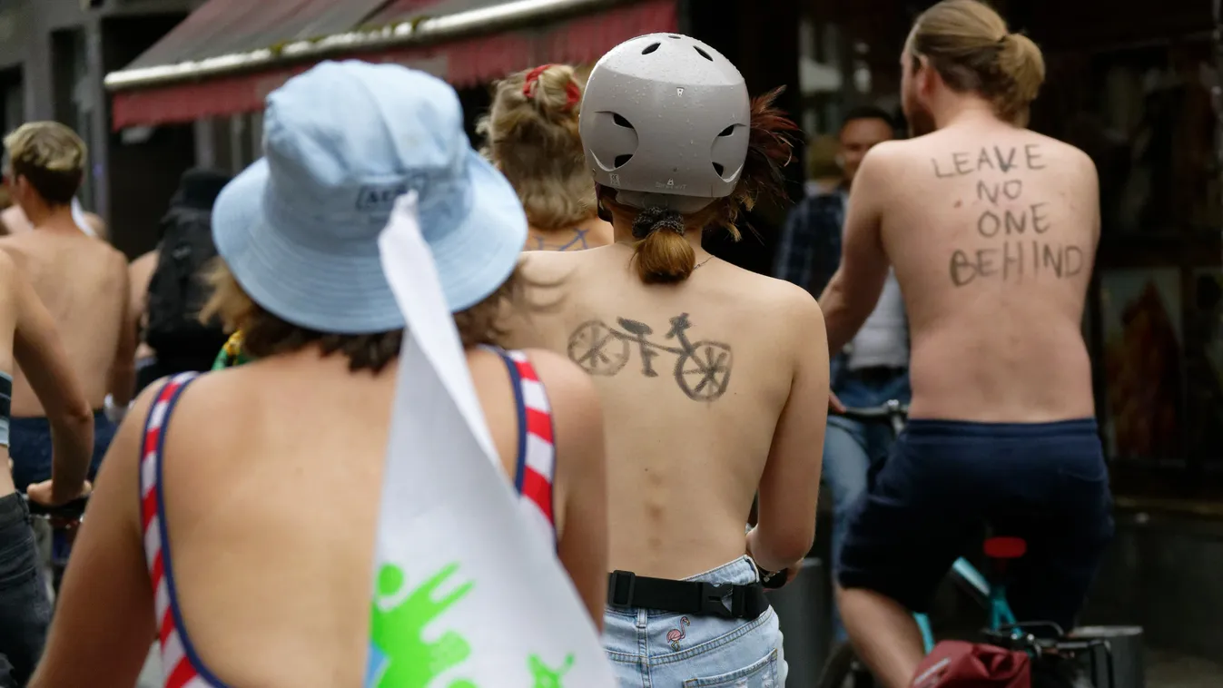 Second "Cologne Naked Bike Ride" Unrest, Conflicts and War CYCLING Demonstrations TRAFFIC Germany North Rhine-Westphalia 