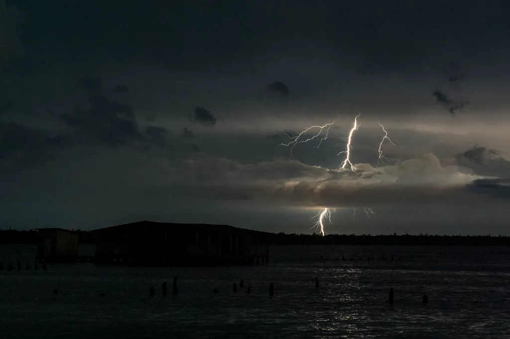 Catatumbói villámlás, Maracaibo-tó 