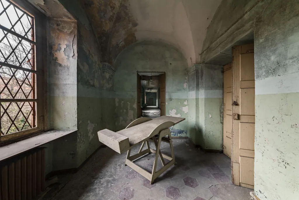 Hátborzongató képek egy régóta használaton kívüli elmegyógyintézetről, Olaszország, elmegyógyintézet, kórház, elhagyatott, 