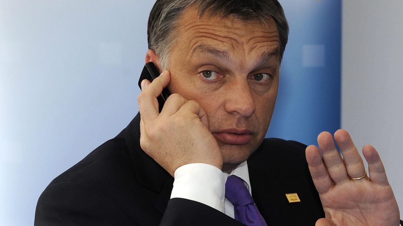 Orbán Viktor mobil lehallgatás 