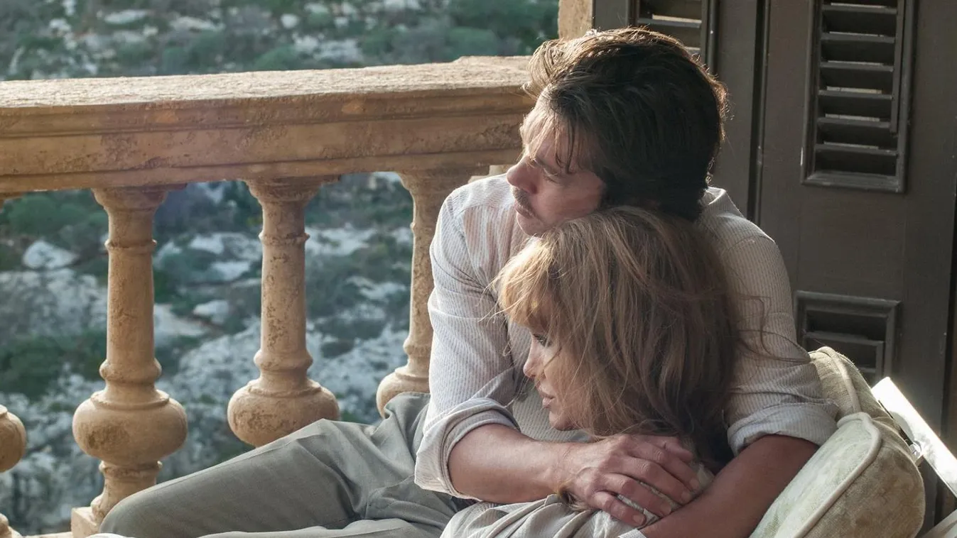 10 különleges pillanat, amikor férj és feleség együtt játszott a filmvásznon, A tengernél, By The Sea, Angelina Jolie, Brad Pitt 