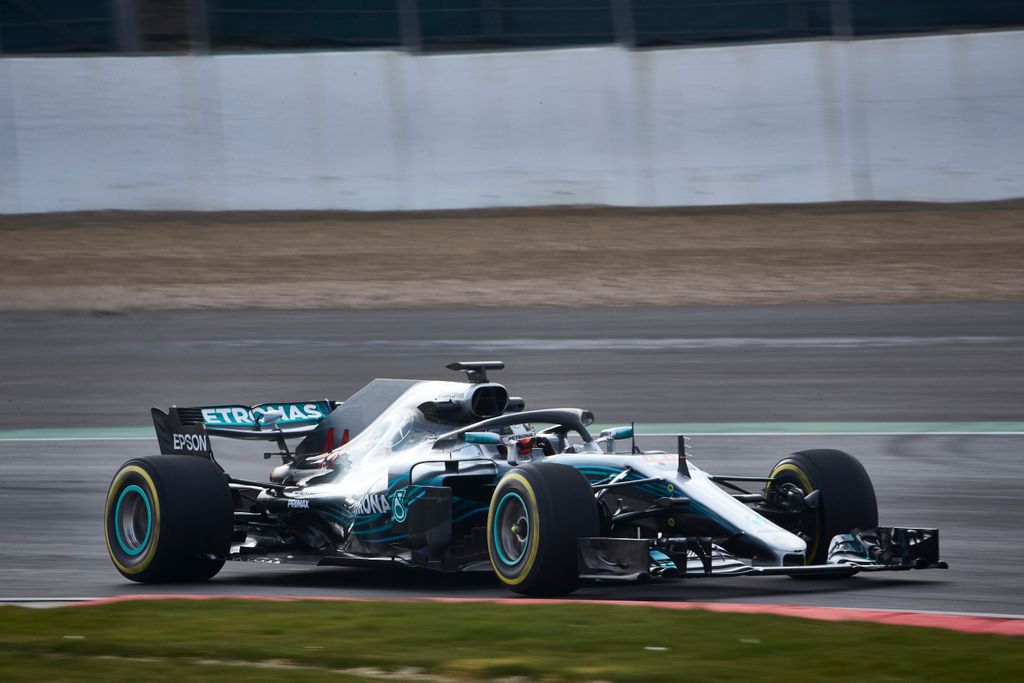 Forma-1, Mercedes-AMG Petronas, Mercedes W09 bemutató, Lewis Hamilton 