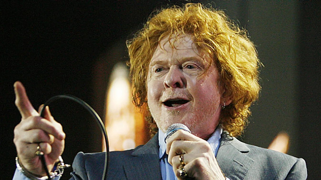 Mick Hucknall, a Simply Red volt énekese 