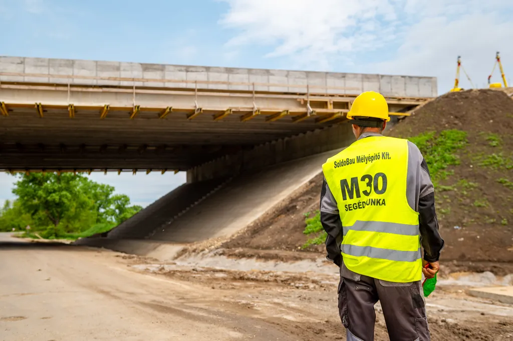 M30-as: közel 60 kilométernyi autópálya több mint kétharmada elkészült, autópálya, építkezés, 2021. június 