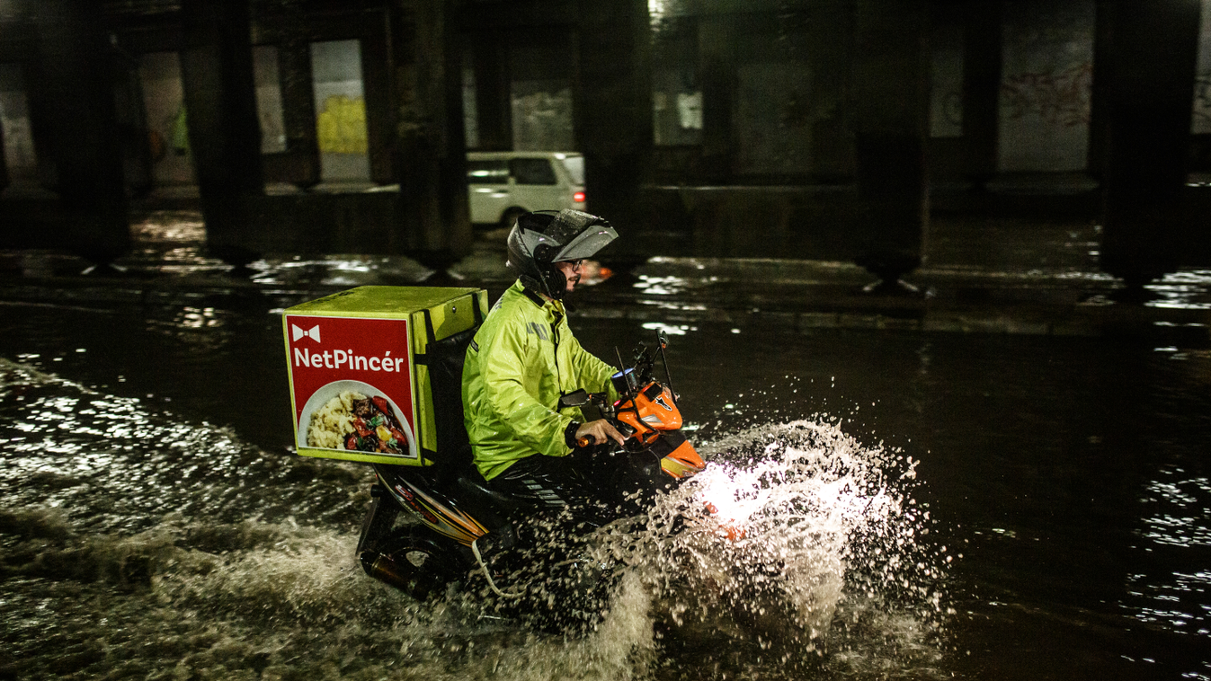 Budapest vihar eső vízözön közlekedés 