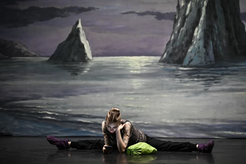 kijevi Grand Balett utolsó előadása Horizontal ballet UKRAINE CRISIS RELATION RUSSIA-UKRAINE TOPSHOTS 