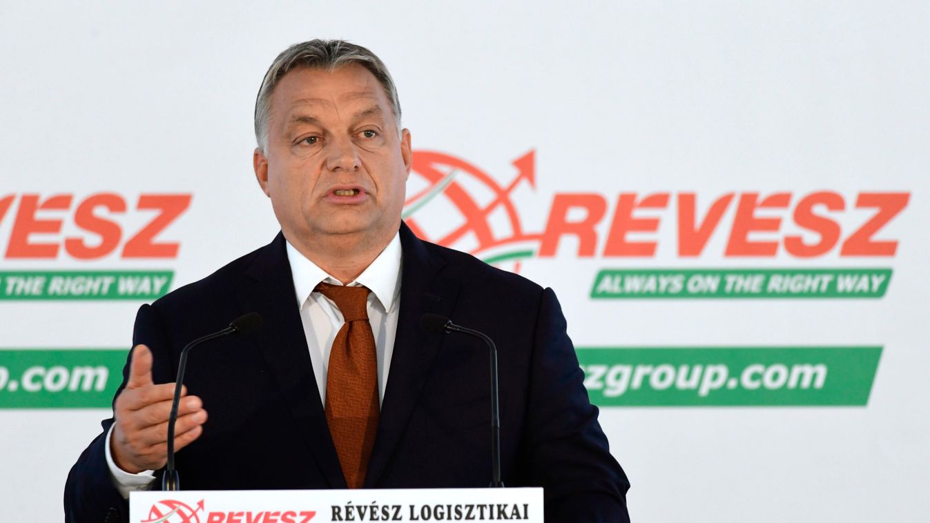 Orbán Viktor
A Révész-Nyírlog Kft. új logisztikai központjának átadása Nyíregyházán 