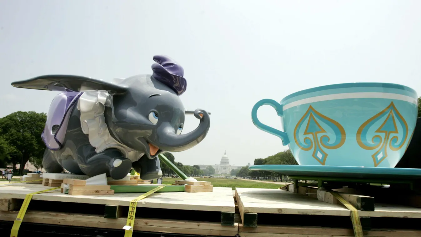 Dumbo kisautó, Disneyland 