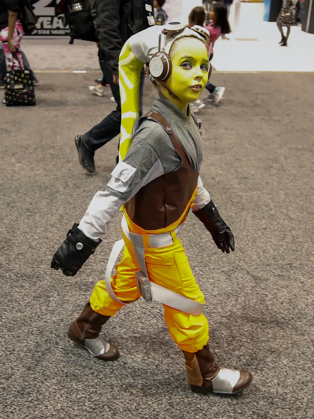 35.000 fans expected at Chicago Star Wars convention TOPSHOTS Vertical MOVIE COSTUME OFFBEAT 