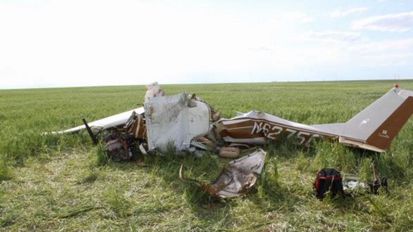 A valószínűleg szelfizés miatt lezuhant Cessna roncsai 