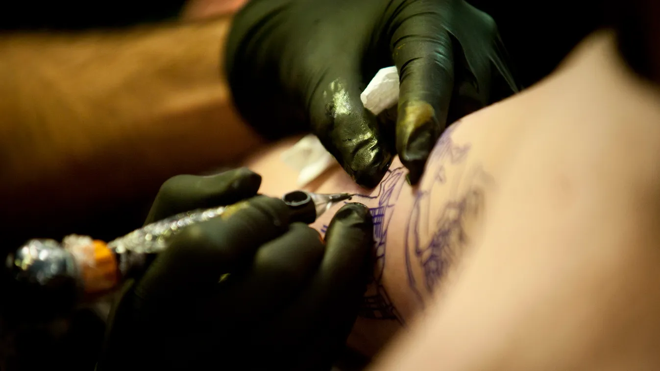 tetoválás, tetováló 