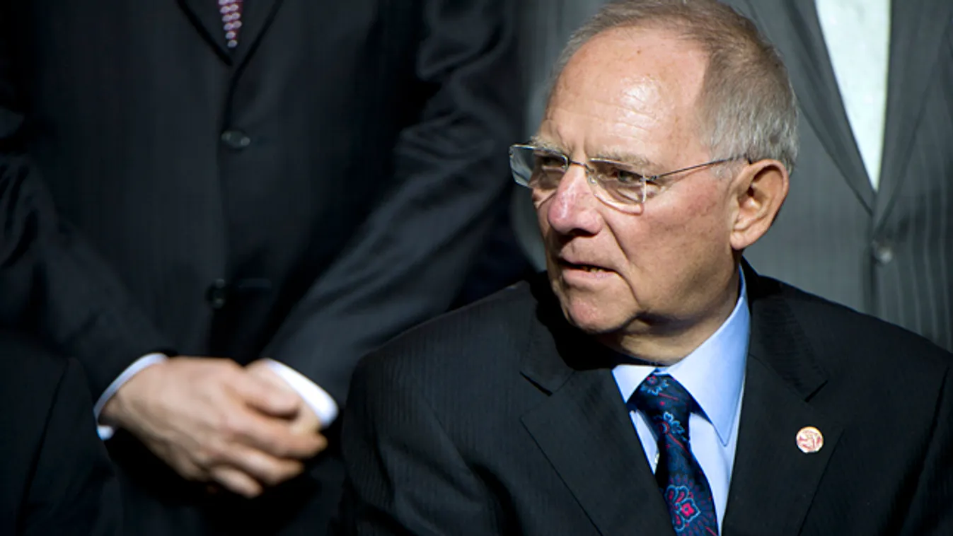 Wolfgang Schauble, Wolfgang Schäuble, német pénzügyminiszter, AAA elit klub, hitelminősítés 