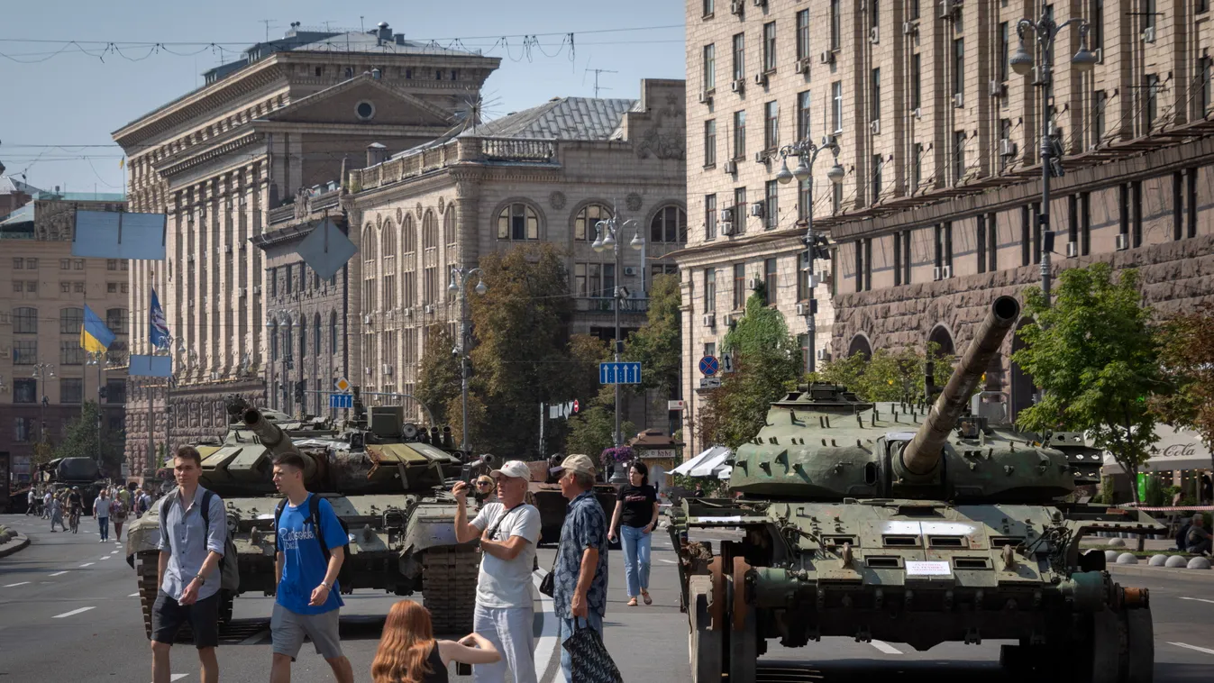Ukrajna. Kijev, tank, háború 