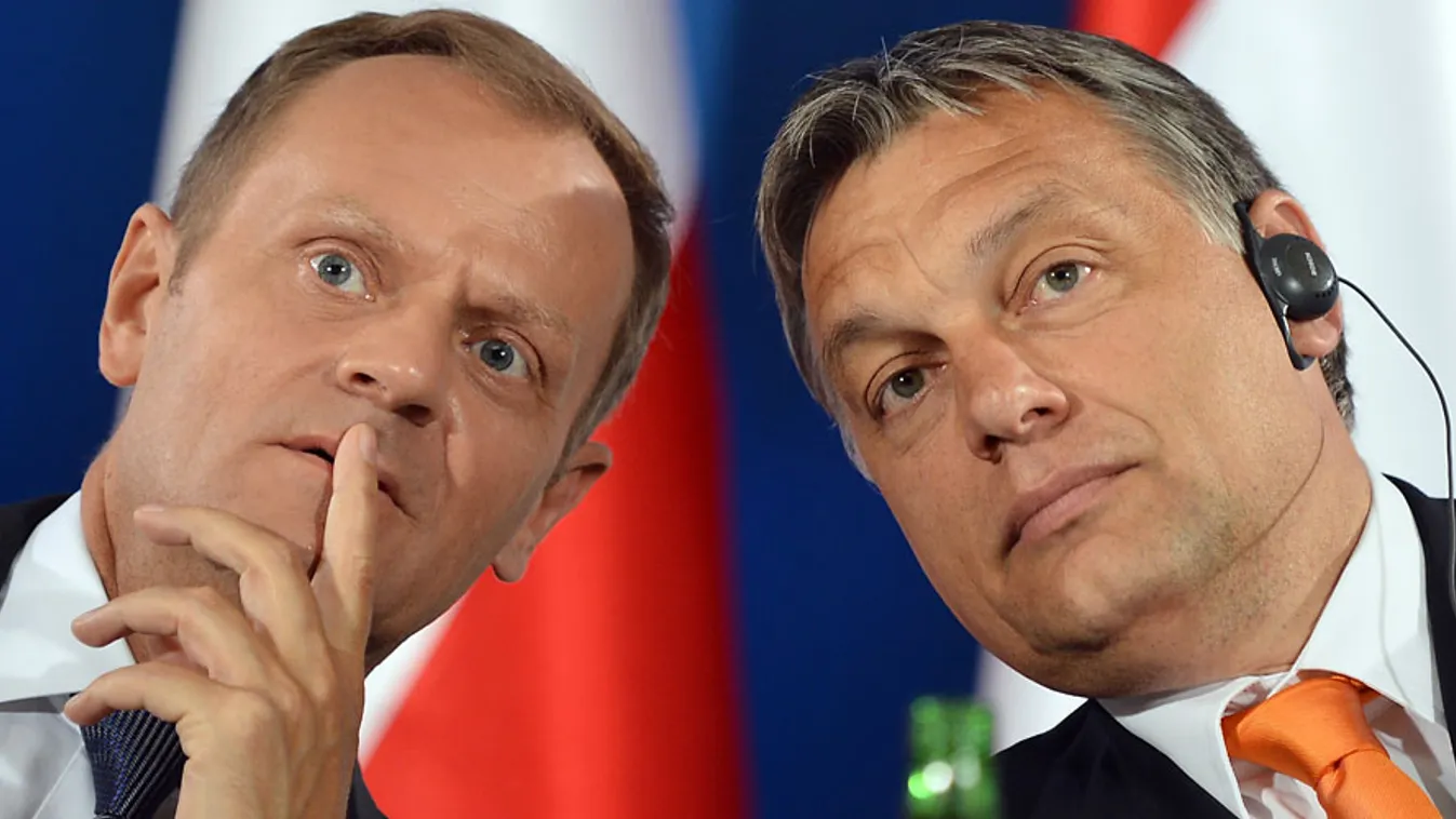 unortodox gazdaságpolitika, Orbán Viktor és Donald Tusk a visegrádi államok sajtótájékoztatóján Varsóban 2013.06.16-án 