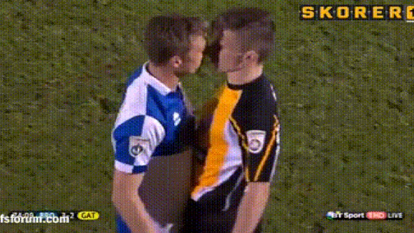 csókol a focista 