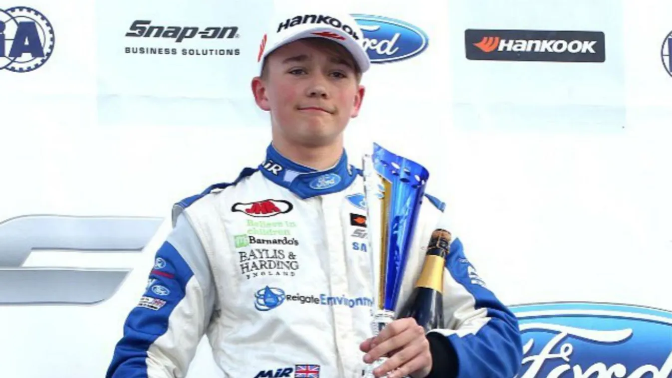 Billy Monger, Formula-4, autóverseny, autóversenyző 