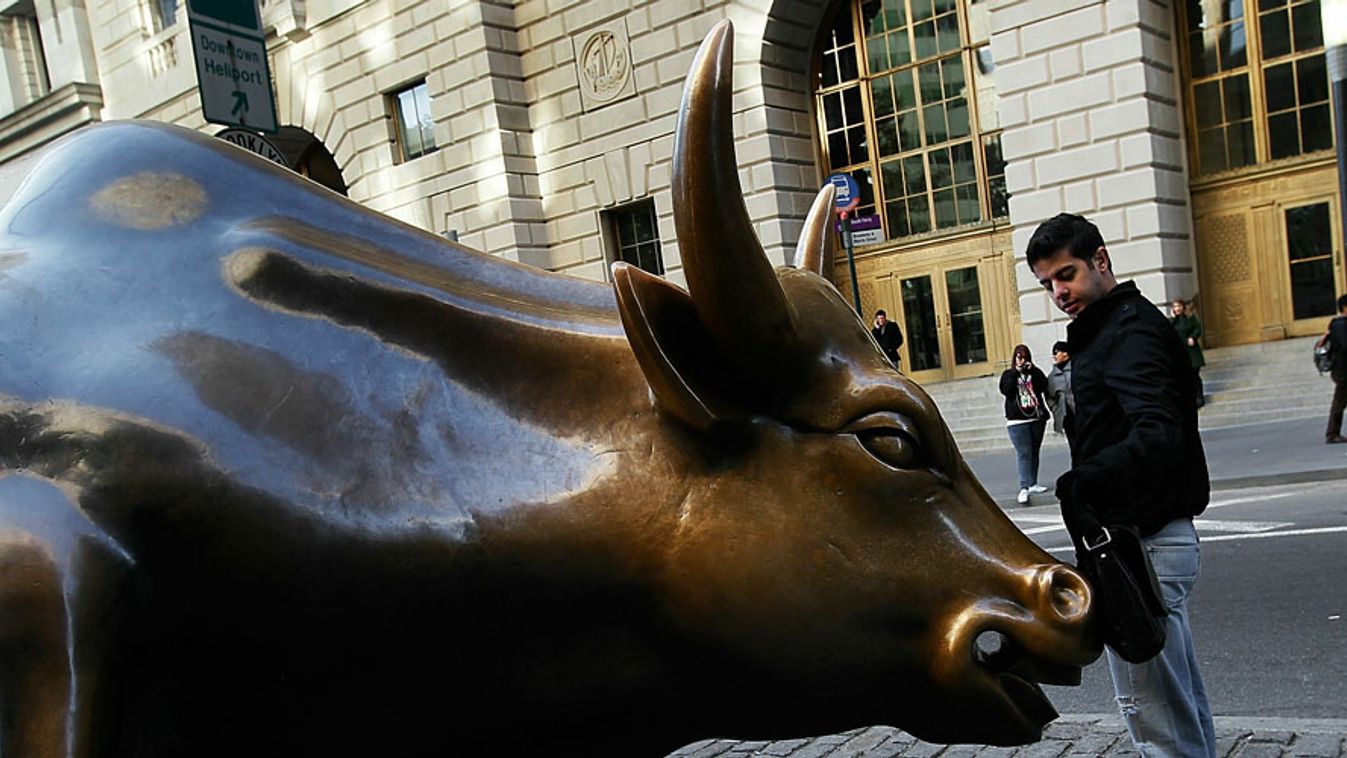 Amerika ráijeszt a világra, bika, Wall Street, tőzsde