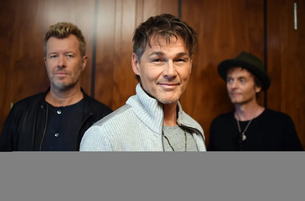 Norwegian band a-ha aha Pĺl Waaktaar-Savoy Pal Waaktaar-Savoy Morten Harket magne furuholmen 